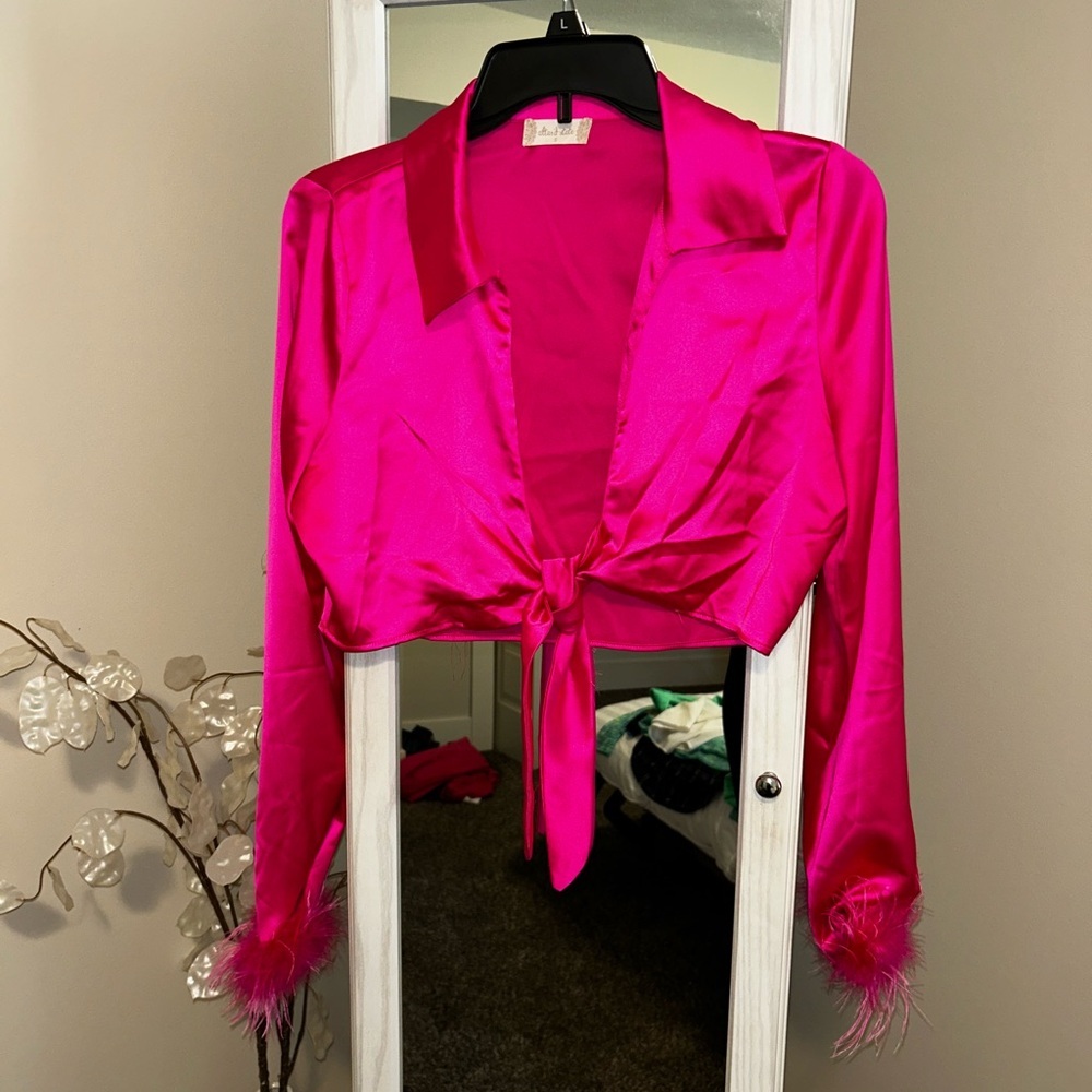 🩷Altar'd State Fuchsia Satin Tie-Front Blouse